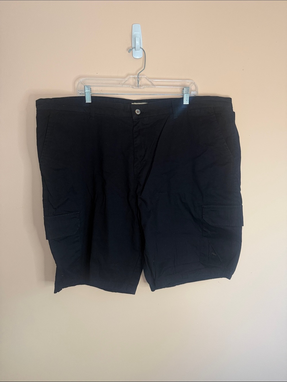 Men's Black Cargo Shorts with Utility Pockets